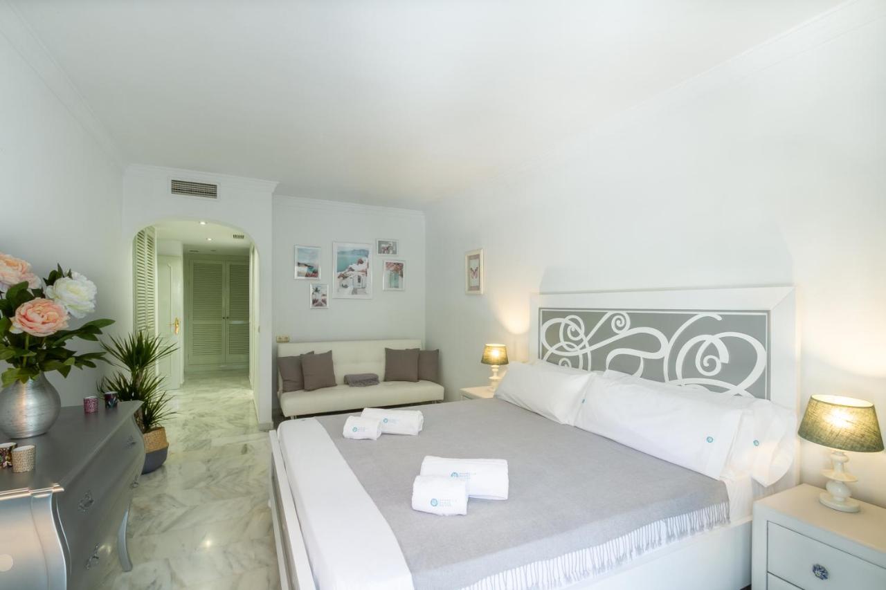 Marbella Banus Suites - Golden Beach Marbella Suite Extérieur photo