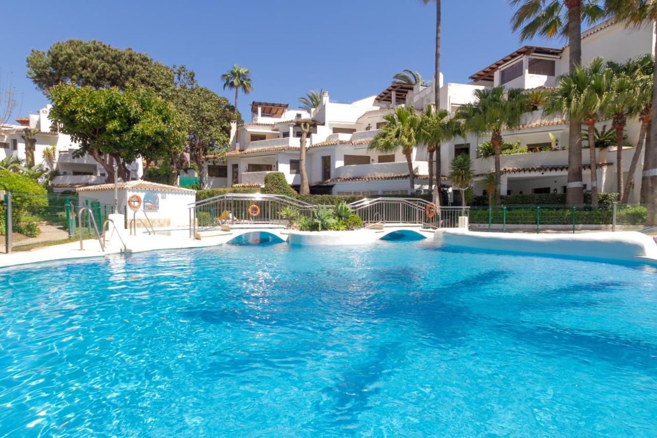 Marbella Banus Suites - Golden Beach Marbella Suite Extérieur photo